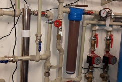 UV lamp for water disinfection